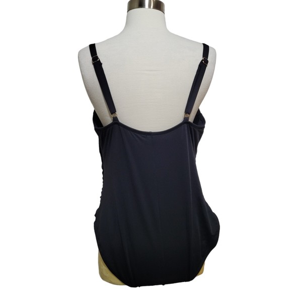 La Blanca Classic Black Women's Plus Curvy Size One Piece Swimsuit Size 20W - Picture 3 of 10